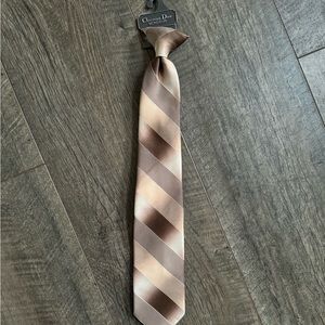 Christian Dior clip on tie